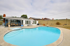 10 Mi to Redondo Beach Carson Home with Pool Table!